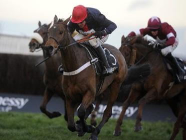 Bobs Worth winning the Gold Cup